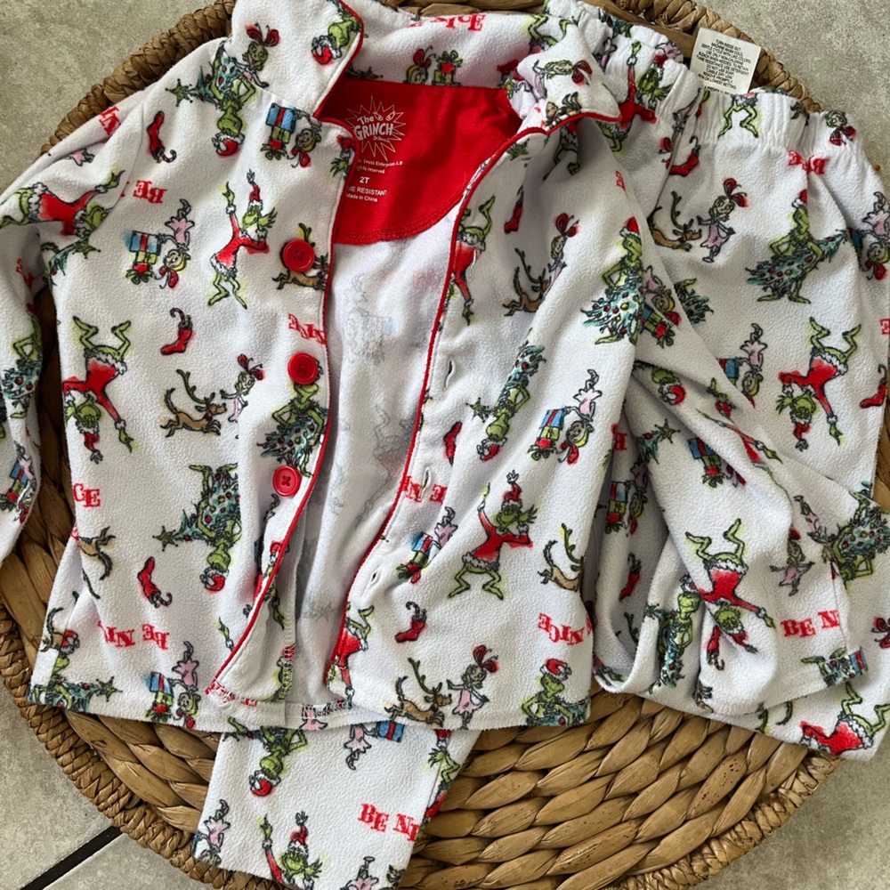Grinch flannel pj set